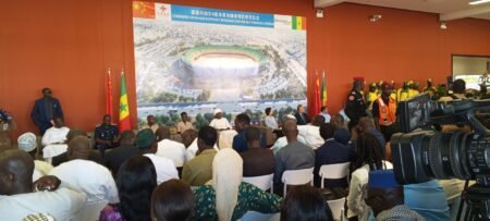 Direct du stade Léopold Sédar Senghor : Cérémonie de remise des clés ( vidéo)