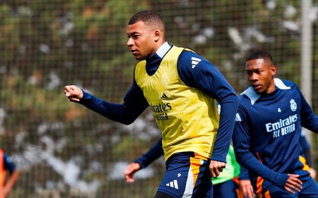 Real Madrid : Mbappé risque deux matches de suspension, mais sera disponible pour le Clasico Real Madrid : Mbappé risque deux matches de suspension, mais sera disponible pour le Clasico