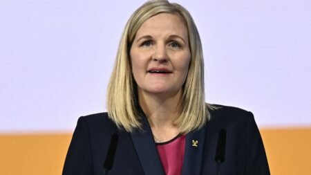 La Zimbabwéenne Kirsty Coventry devient la première Africaine et la première femme présidente du CIO