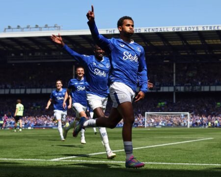 Premier League : Pour son dernier match au Goodison Park, Everton bat Southampton grâce à un doublé d’Iliman Ndiaye