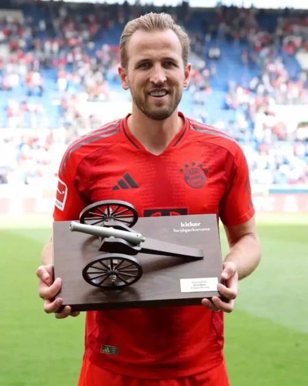 Harry Kane entre dans l’histoire de la Bundesliga