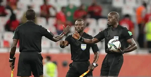 Football : Les arbitres sénégalais à l’école de la FIFA, Malang Diédhiou réagit ! Football : Les arbitres sénégalais à l’école de la FIFA, Malang Diédhiou réagit !