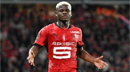 Fin de l’aventure pour Mikayil Faye ? Le Stade Rennais prêt à tourner la page