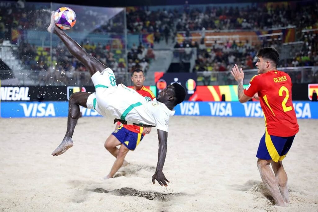 Mondial Beach Soccer 2025 : Le Sénégal lance idéalement sa campagne en battant l’Espagne (4-1) Mondial Beach Soccer 2025 : Le Sénégal lance idéalement sa campagne en battant l’Espagne (4-1)