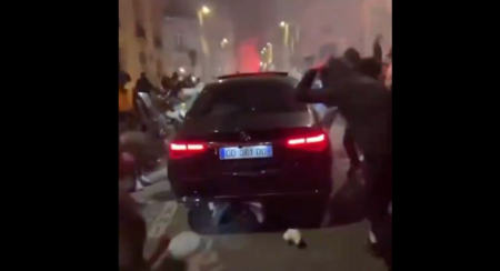 Célébrations de la qualification du PSG en finale de la LDC : une voiture fonce dans la foule…