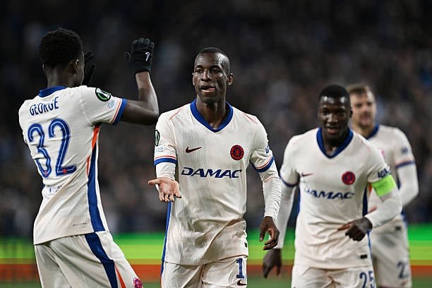 Ligue Conférence : Chelsea éteint Djurgårdens en demi-finale aller avec un doublé de Nicolas Jackson Ligue Conférence : Chelsea éteint Djurgårdens en demi-finale aller avec un doublé de Nicolas Jackson