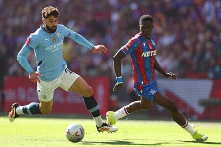 Foot : Ismaïla Sarr remporte la FA Cup avec Crystal Palace