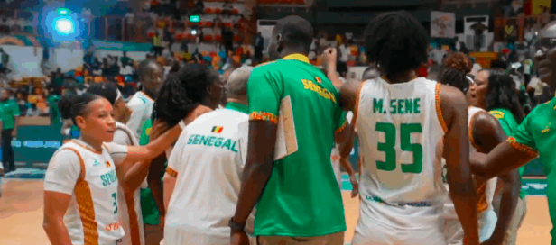 les Lionnes écrasent le Rwanda et retrouvent la Côte d’Ivoire en quarts de finale les Lionnes écrasent le Rwanda et retrouvent la Côte d’Ivoire en quarts de finale