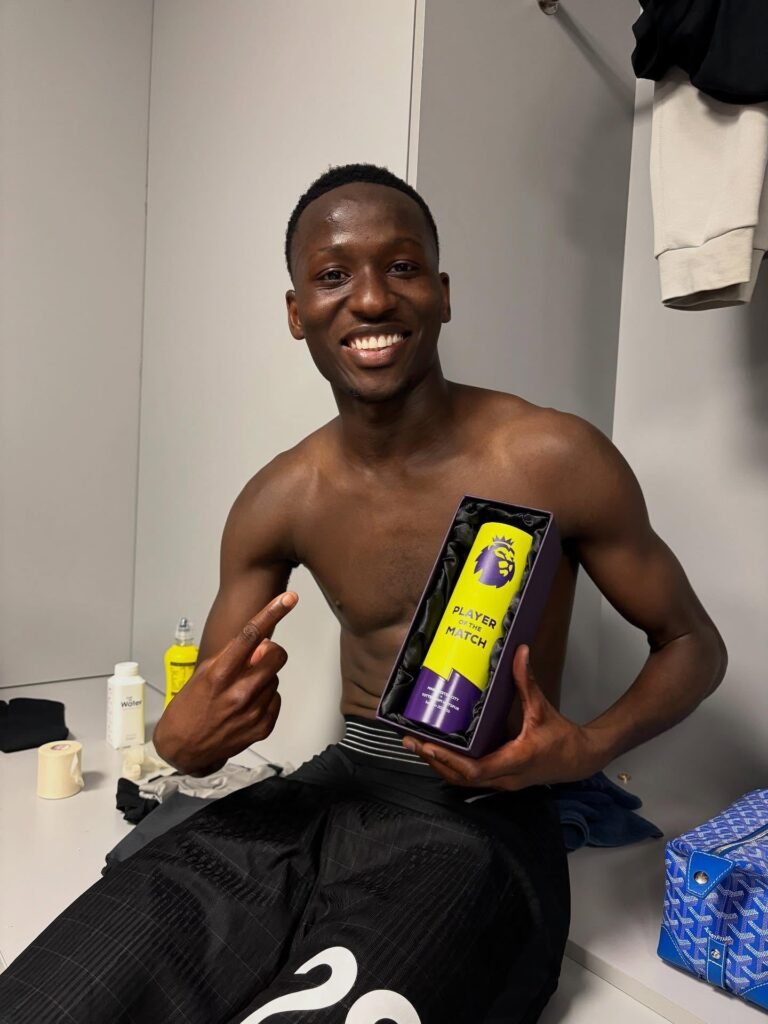 Pape Matar Sarr nommé homme du match (photos) Pape Matar Sarr nommé homme du match (photos)