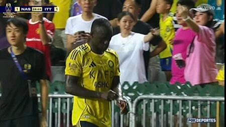 le geste qui a valu l’expulsion de Mané (vidéo)