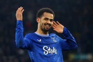 Mercato : Everton ferme la porte aux prétendants d’Iliman Ndiaye