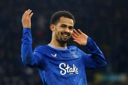 Mercato : Everton ferme la porte aux prétendants d’Iliman Ndiaye