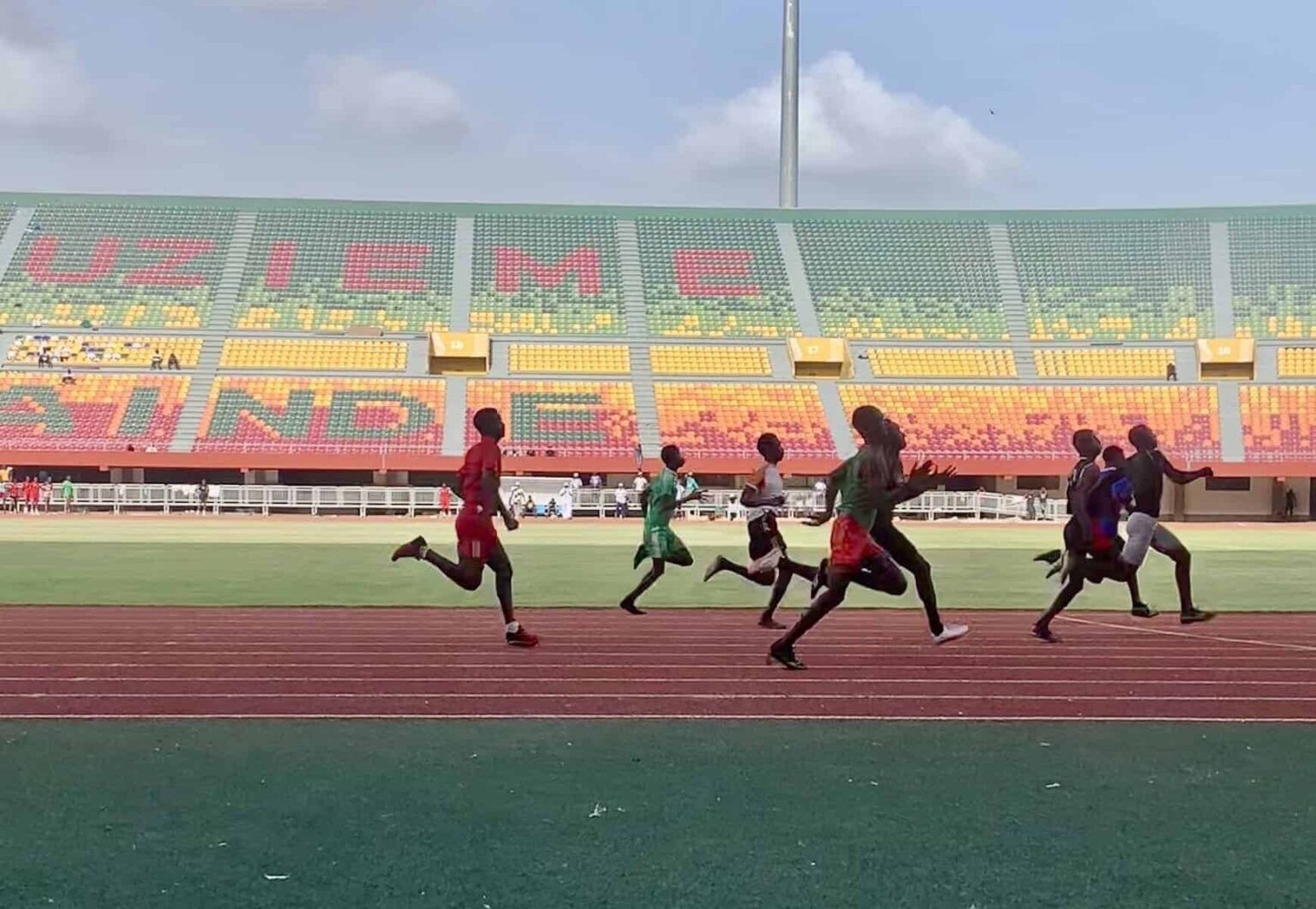 FENSCO – Athlétisme (100m Garçons) : Serigne Ababacar Sy (Rufisque) remporte la médaille d’or