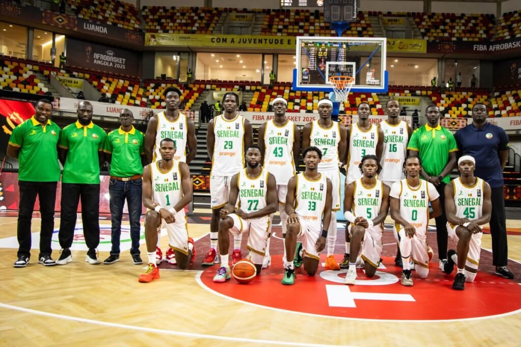 AfroBasket 2025 – Sénégal vs Ouganda : les Lions réussissent leur entrée (88-53) AfroBasket 2025 – Sénégal vs Ouganda : les Lions réussissent leur entrée (88-53)