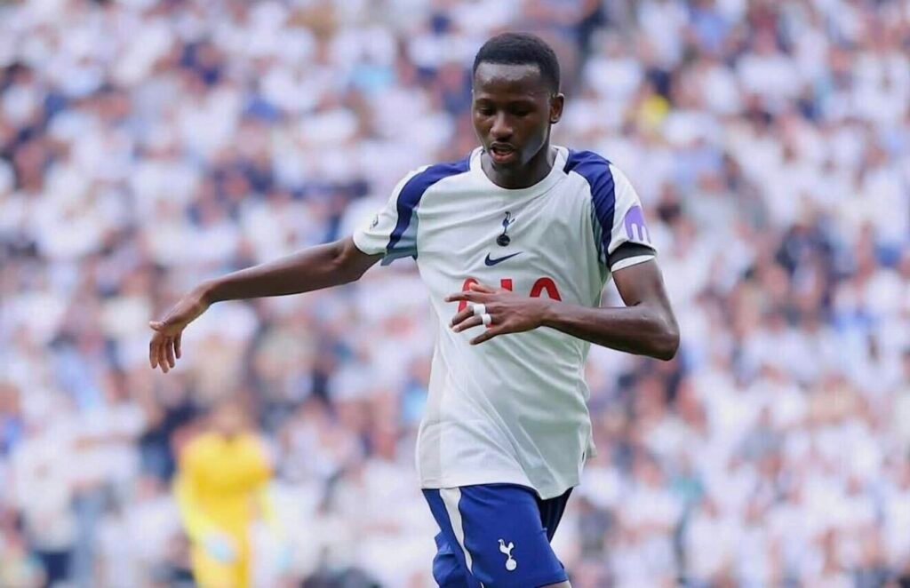 Premier League : En grande forme dans ce début de saison, Pape Matar Sarr dans l’Equipe type de la première journée !