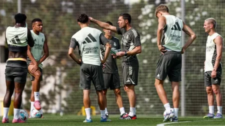 Real Madrid : Xabi Alonso privé de cinq cadres pour le coup d’envoi de la Liga