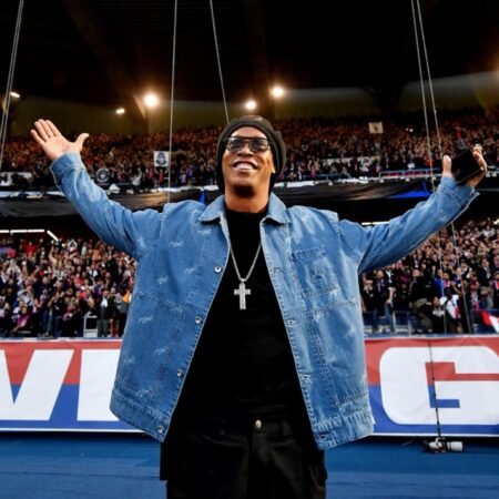 Ronaldinho remettra le Ballon d’Or masculin à la cérémonie du 69e anniversaire