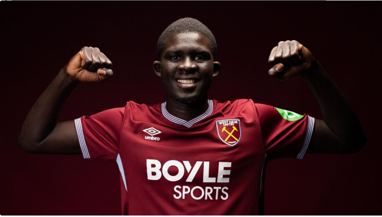 Le latéral sénégalais qui séduit la Premier League Le latéral sénégalais qui séduit la Premier League