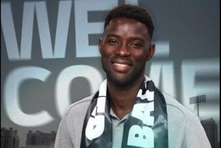 Moustapha Name s’engage aux Émirats arabes unis