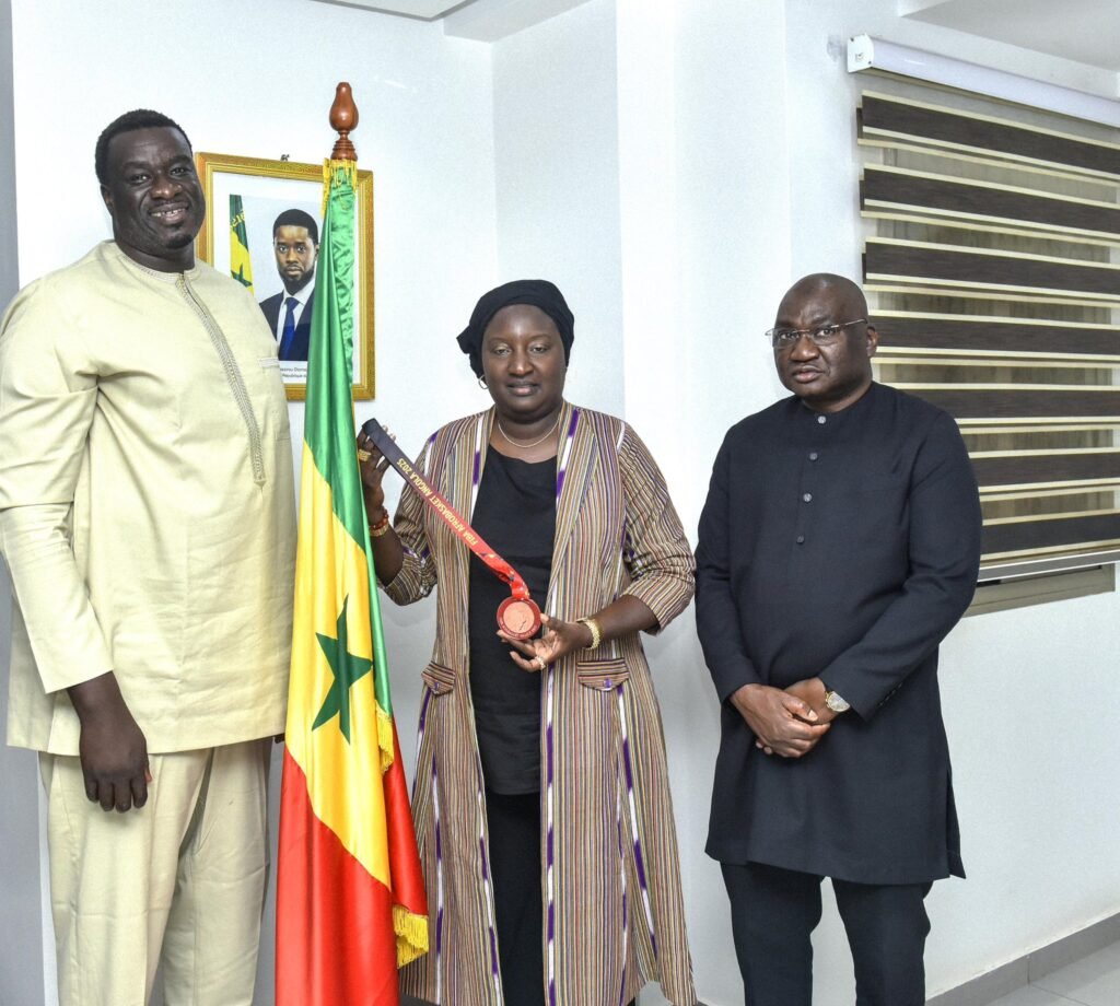 Khady Diène Gaye félicite les Lions, mais exige un rapport d’évaluation Khady Diène Gaye félicite les Lions, mais exige un rapport d’évaluation