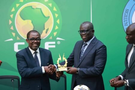 L’Université Cheikh Anta Diop et la CAF s’allient pour professionnaliser le football africain !