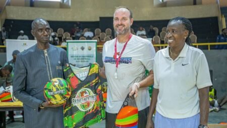 Basket Aventures dote la Fédération Sénégalaise du Sport Scolaire de matériels de basketball