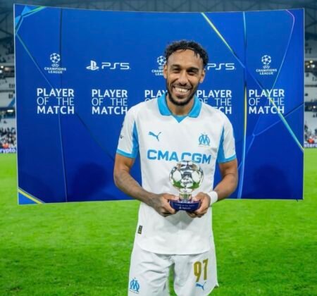 Aubameyang : 4 buts, 2 passes, un retour en fanfare