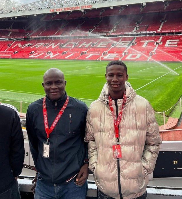 Mercato:Manchester United séduit par le jeune milieu sénégalais Mouhamed Dabo Mercato:Manchester United séduit par le jeune milieu sénégalais Mouhamed Dabo