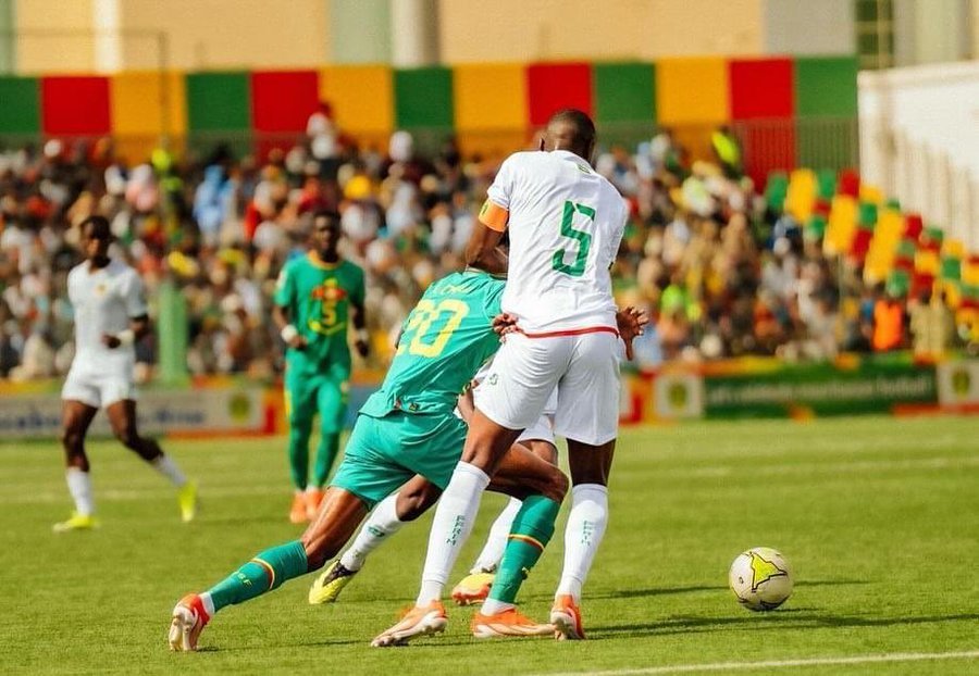 Le match Sénégal–Mauritanie menacé de délocalisation : la dette de la FSF bloque le stade Me Abdoulaye Wade Le match Sénégal–Mauritanie menacé de délocalisation : la dette de la FSF bloque le stade Me Abdoulaye Wade