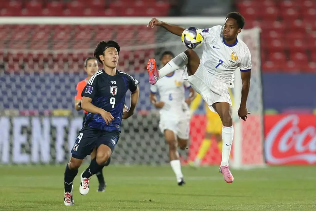 Coupe du Monde U20 2025 : La France arrache sa qualification dans les ultimes secondes face au Japon (1-0) Coupe du Monde U20 2025 : La France arrache sa qualification dans les ultimes secondes face au Japon (1-0)