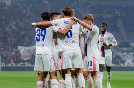 Ligue Europa : Moussa Niakhaté titulaire avec Lyon pour la réception du FC Bâle Ligue Europa : Moussa Niakhaté titulaire avec Lyon pour la réception du FC Bâle
