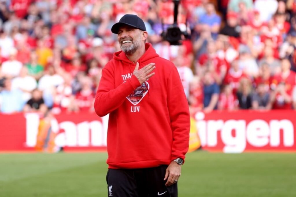 Klopp : « Si je reviens en Angleterre, ce sera à Liverpool » Klopp : « Si je reviens en Angleterre, ce sera à Liverpool »