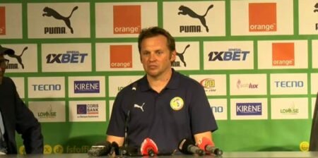Teddy Pellerin (Entraineur adjoint) : « Pape Thiaw est souffrant depuis 24 heures,  il est toujours fiévreux et il s’excuse de ne pas pouvoir se présenter en conférence de presse »