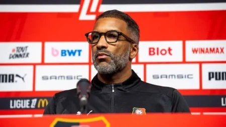 Stade Rennais – Habib Beye revient sur les rumeurs de licenciement : « Ça devait s’arrêter. Ça continue pour une raison très précise »