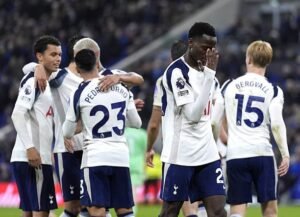 Premier League : Tottenham domine Everton avec un but de Pape Matar Sarr Premier League : Tottenham domine Everton avec un but de Pape Matar Sarr
