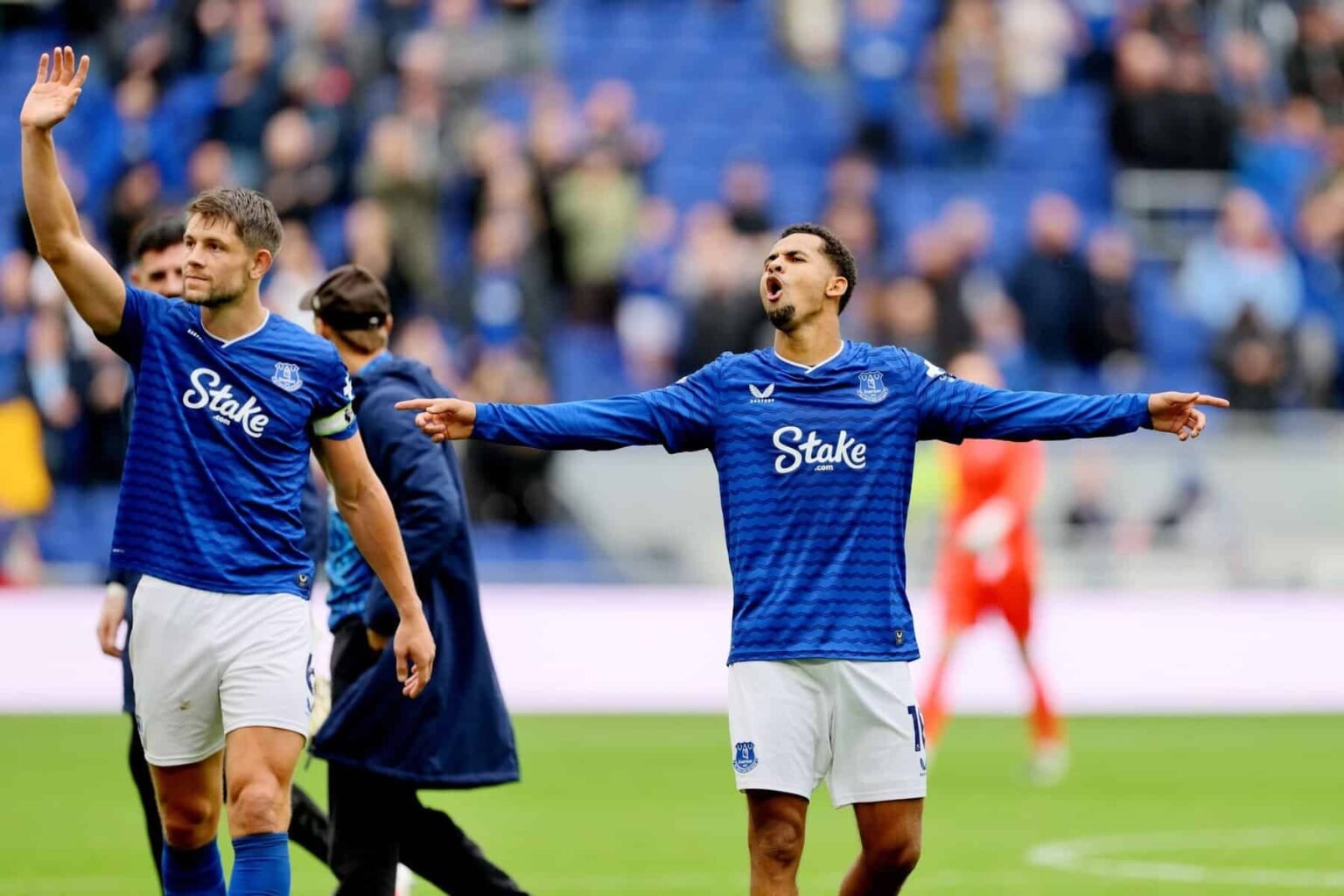 Everton – James Garner loue les qualités d’Iliman Ndiaye : « Jouer avec lui, c’est facile » Everton – James Garner loue les qualités d’Iliman Ndiaye : « Jouer avec lui, c’est facile »