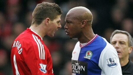 Steven Gerrard critique le recrutement d’El Hadj Diouf à Liverpool : « C’était une incompatibilité totale »