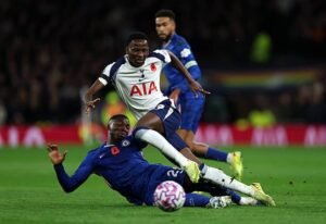 Premier League : Tottenham chute face à Chelsea Premier League : Tottenham chute face à Chelsea